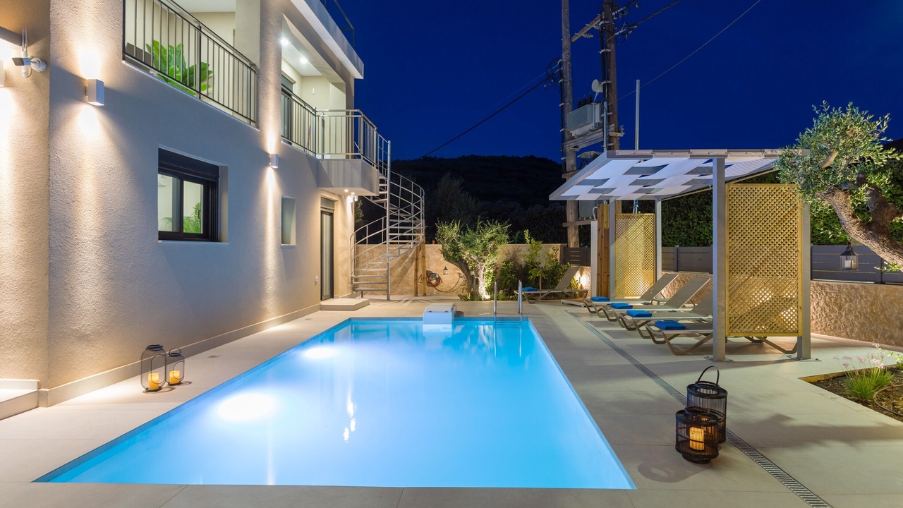 Photo of Outdoor in Alikanas