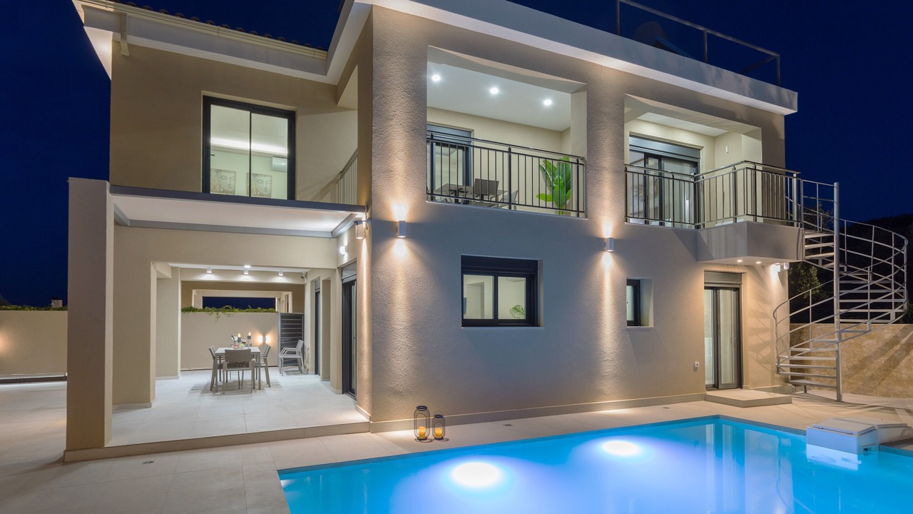 Photo of Outdoor in Alikanas