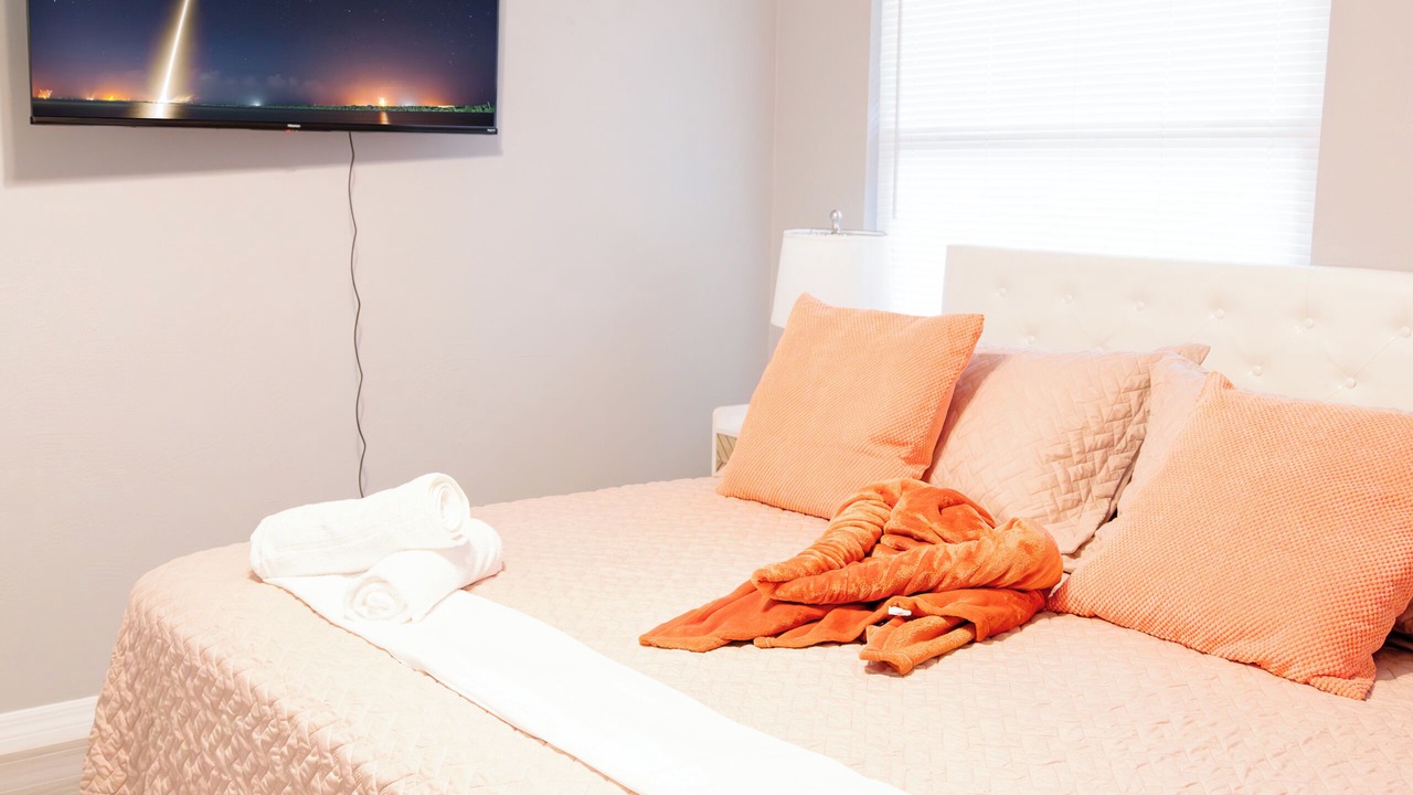 Photo of Bedroom in Crystal Lake