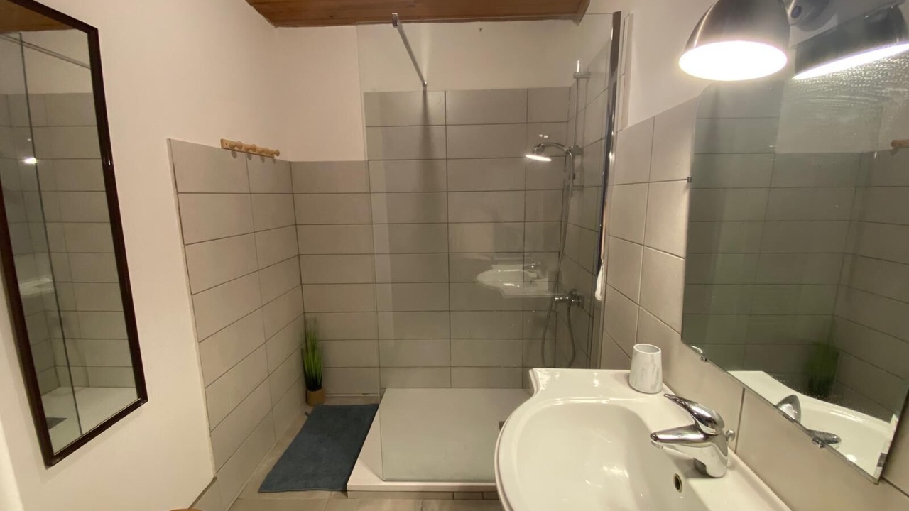 Photo of Bathroom in Montmeyan