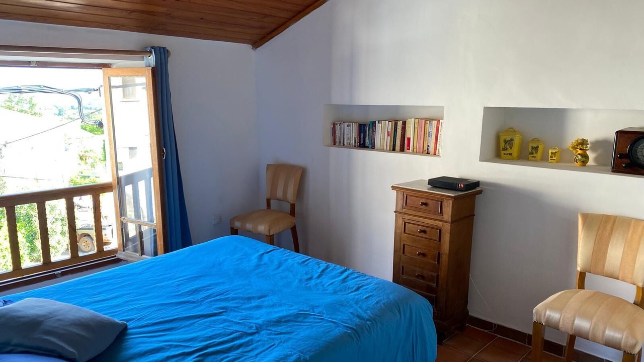 Photo of Bedroom in Montmeyan