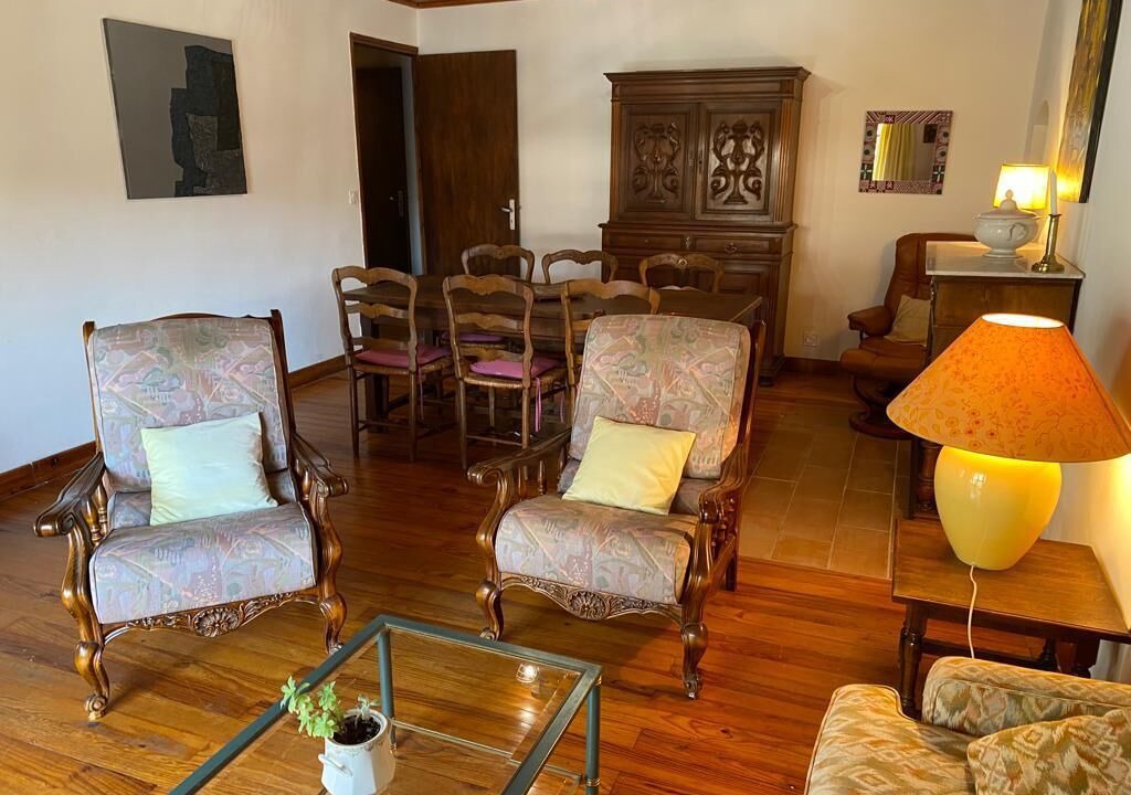 Photo of Livingroom in Montmeyan