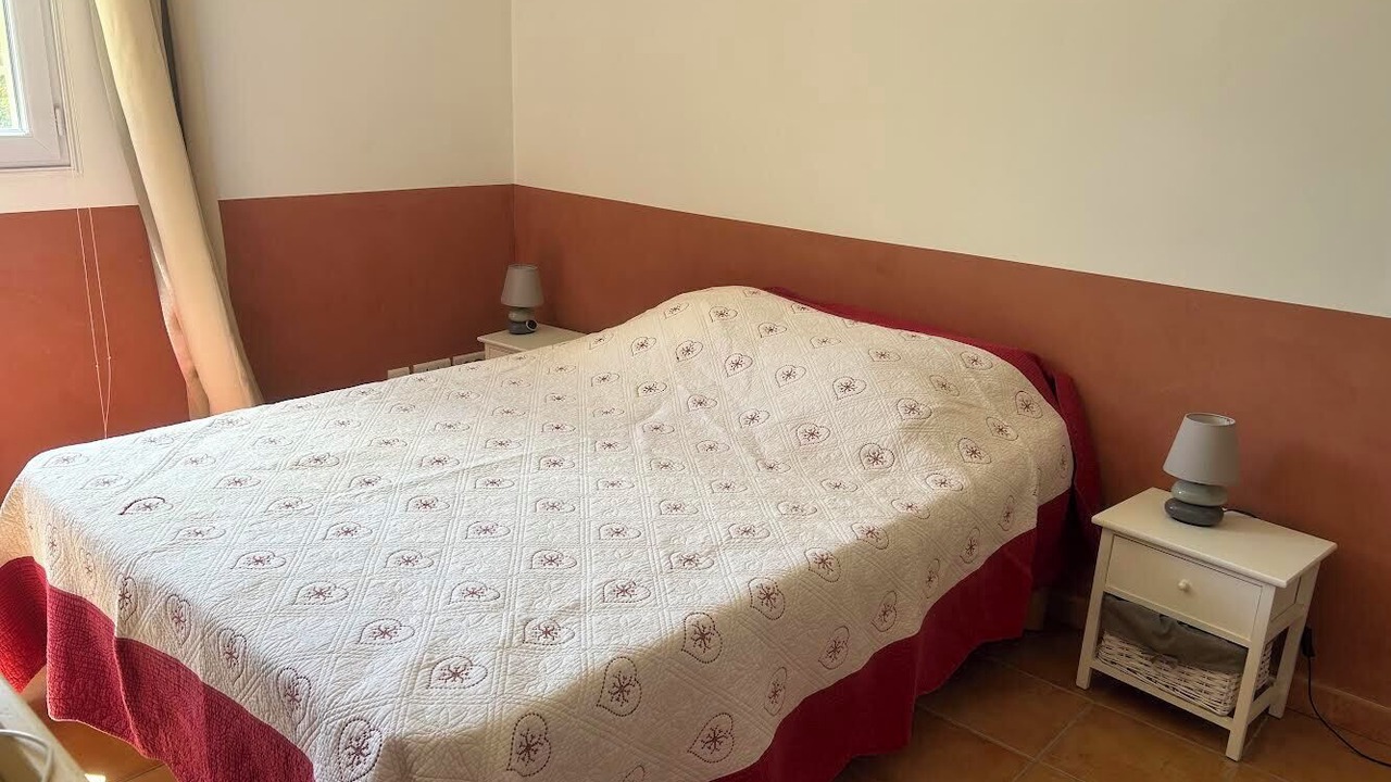 Photo of Bedroom in Montmeyan