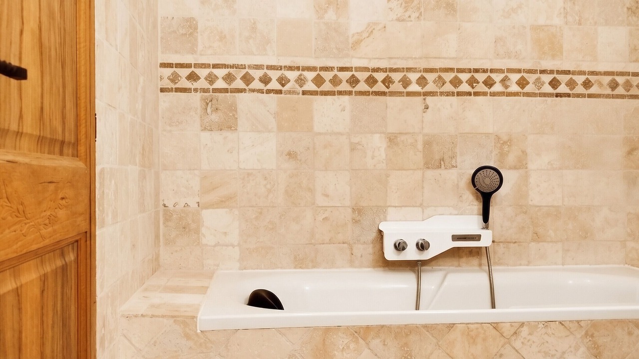Photo of Bathroom in Orange