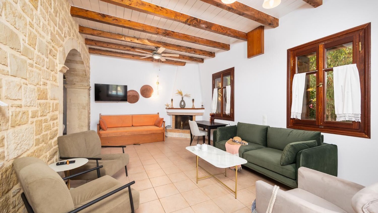 Photo of Livingroom in Atsipópoulon