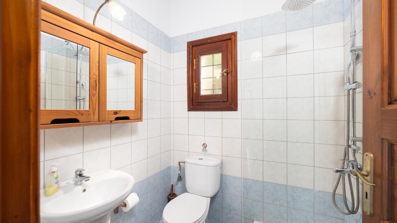 Photo of Bathroom in Atsipópoulon