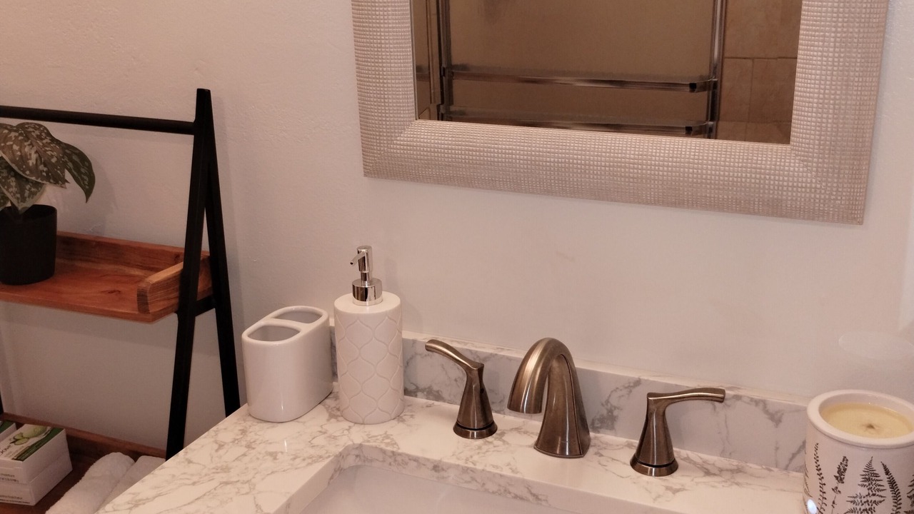 Photo of Bathroom in Sun 'N Lake