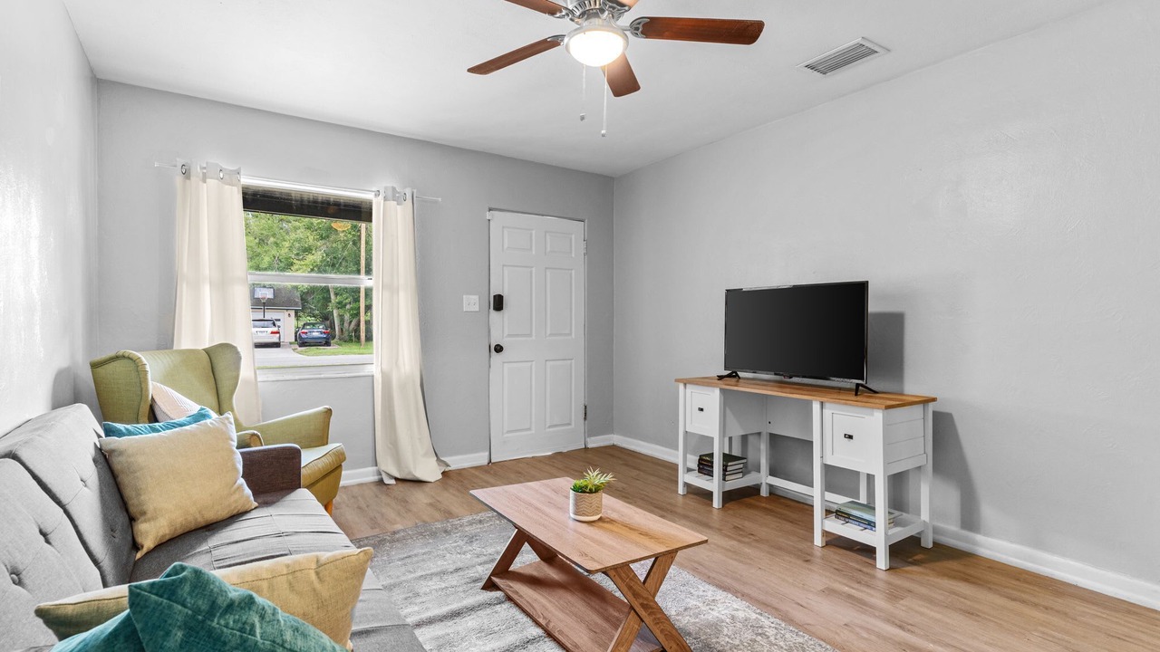 Photo of Livingroom in Winter Haven