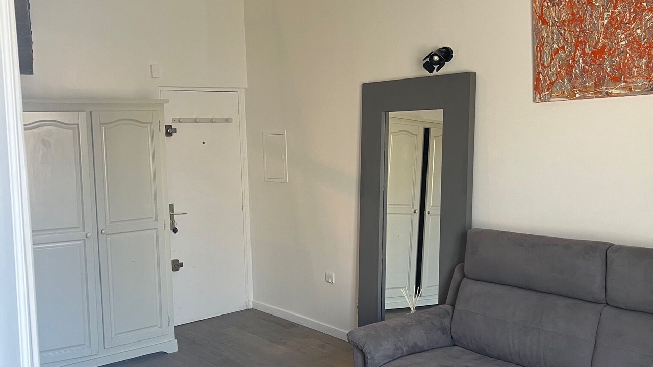 Photo of Livingroom in Couronne Urbaine