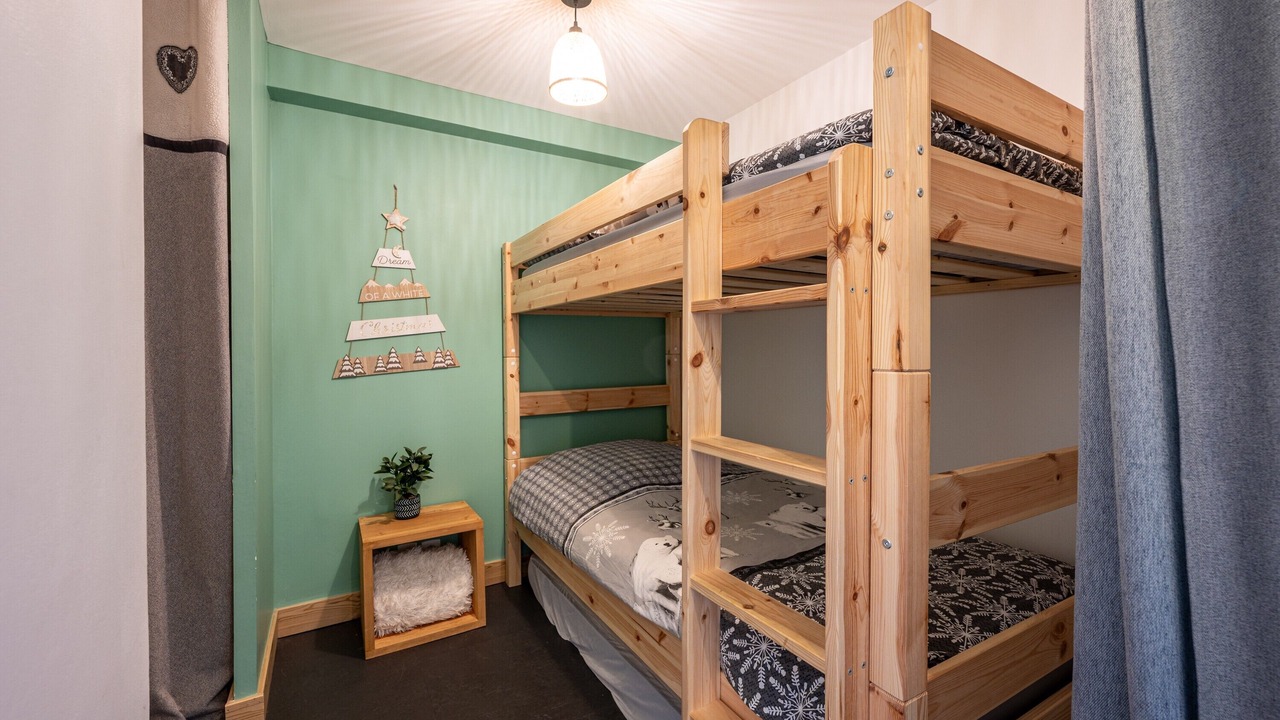 Photo of Bedroom in Albiez-le-Vieux