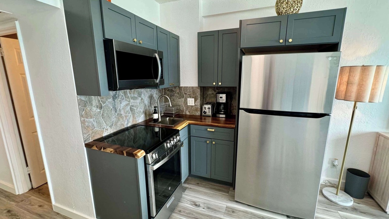 Photo of Kitchen in Mid Beach