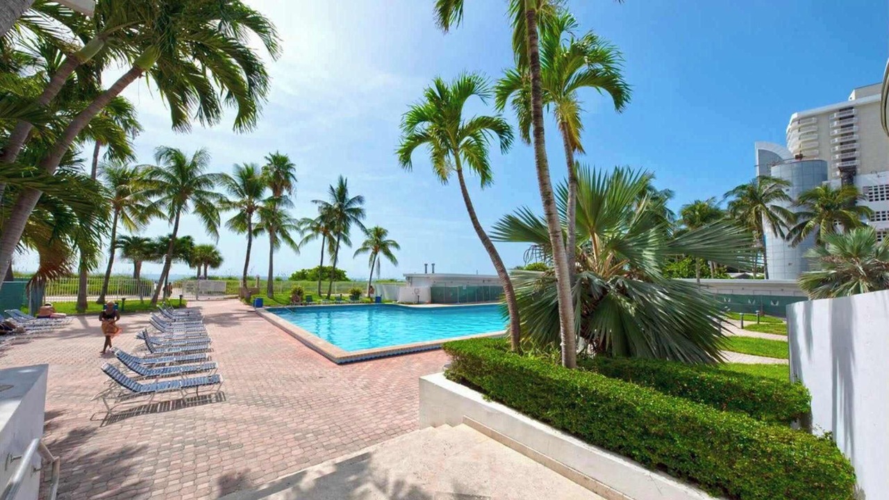 Photo of Outdoor in Mid Beach