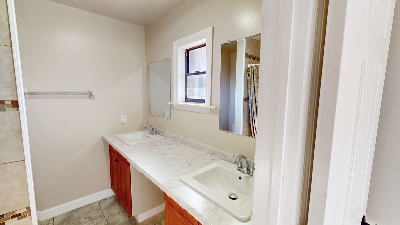 Photo of Bathroom in Haines City