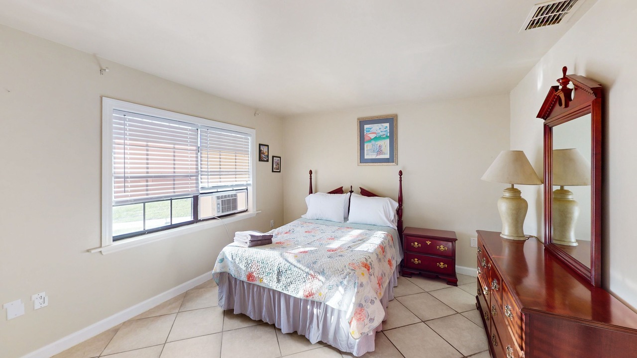 Photo of Bedroom in Haines City