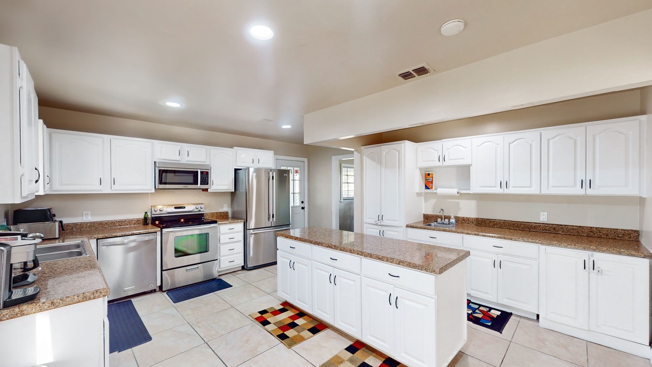 Photo of Kitchen in Haines City
