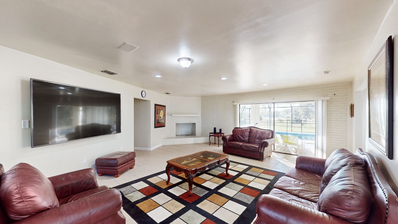 Photo of Livingroom in Haines City