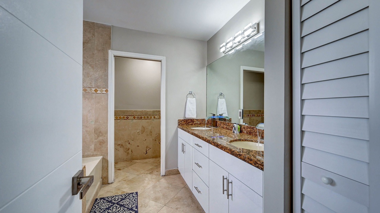 Photo of Bathroom in Richmond West