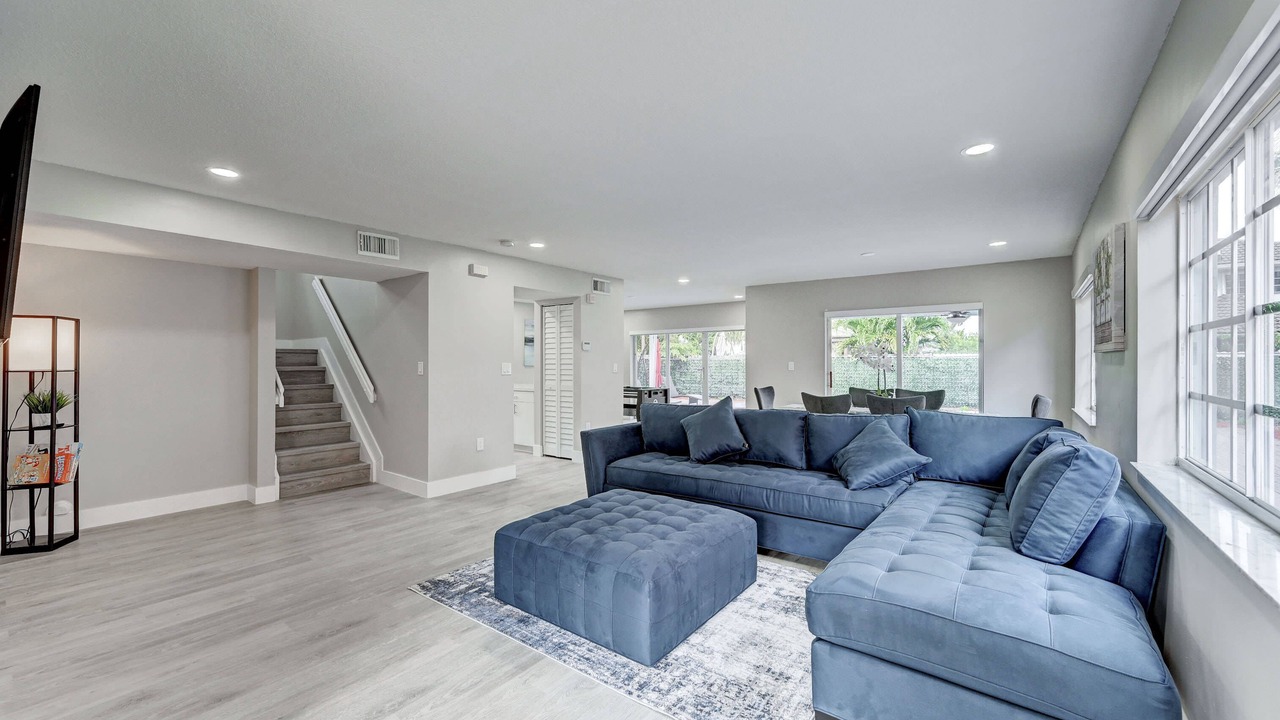 Photo of Livingroom in Richmond West