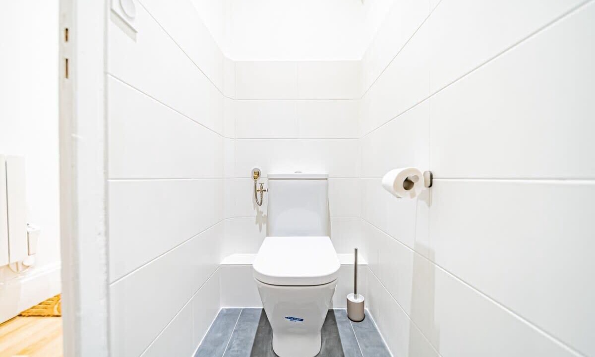 Photo of Bathroom in Republique - Tolstoi