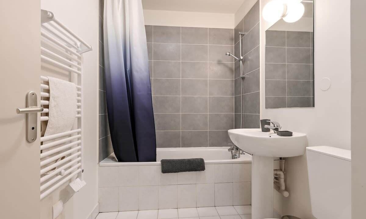Photo of Bathroom in Villette - Maisons Neuves