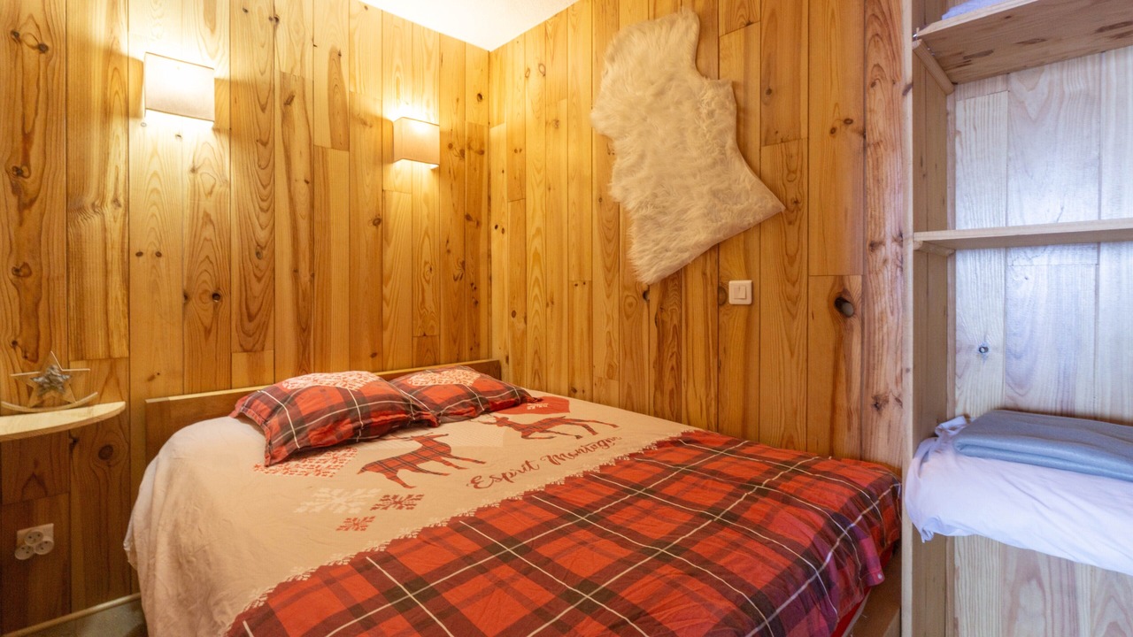 Photo of Bedroom in Arc-2000