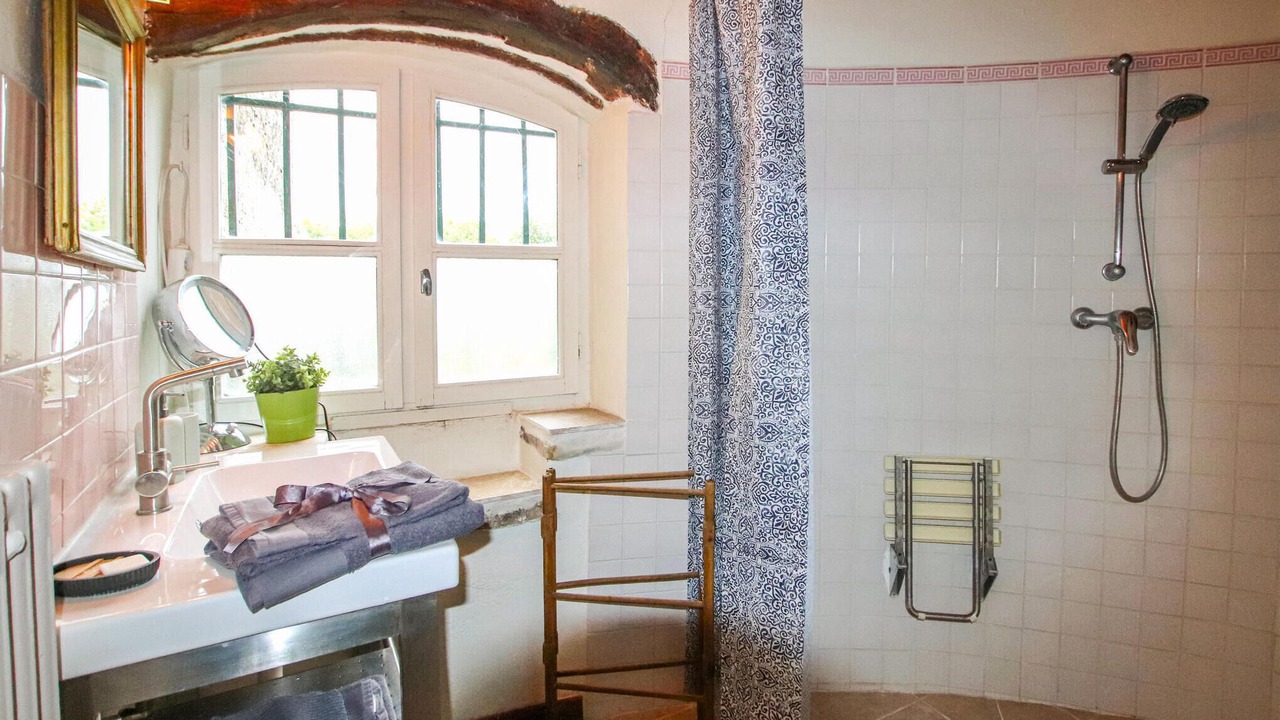 Photo of Bathroom in Salles-sous-Bois