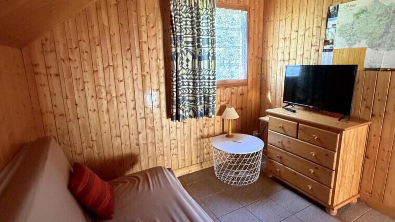 Photo of Bedroom in Mesples