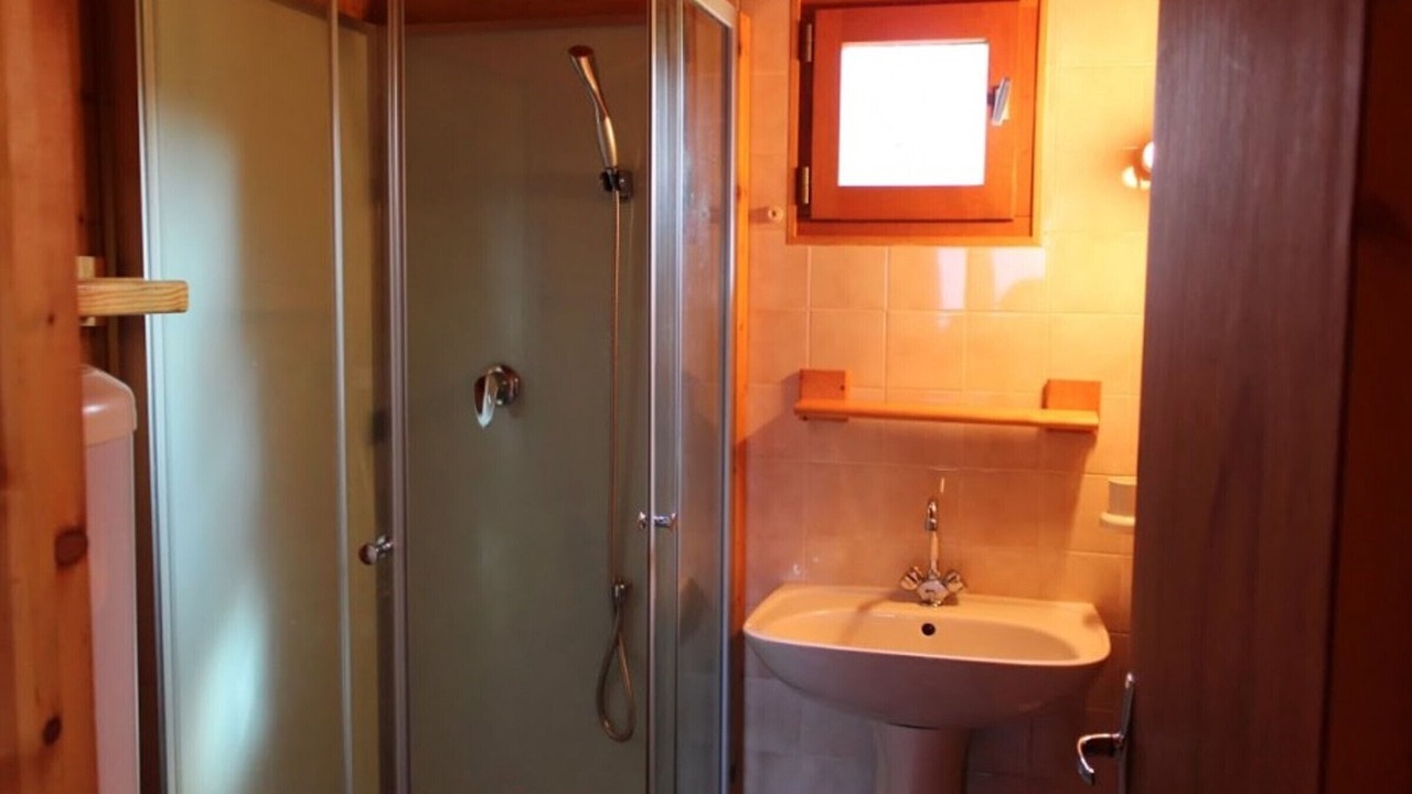 Photo of Bathroom in Mesples