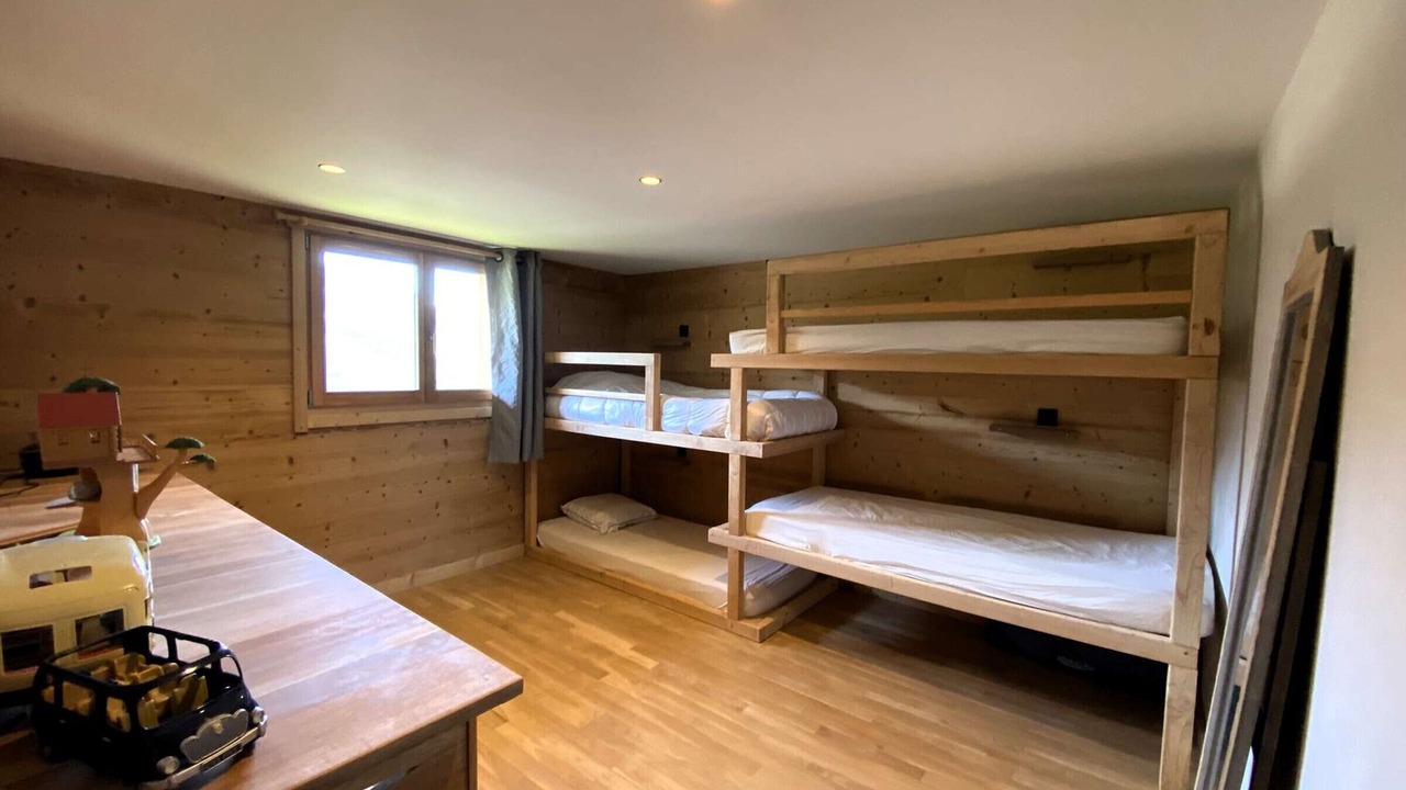 Photo of Bedroom in Areches