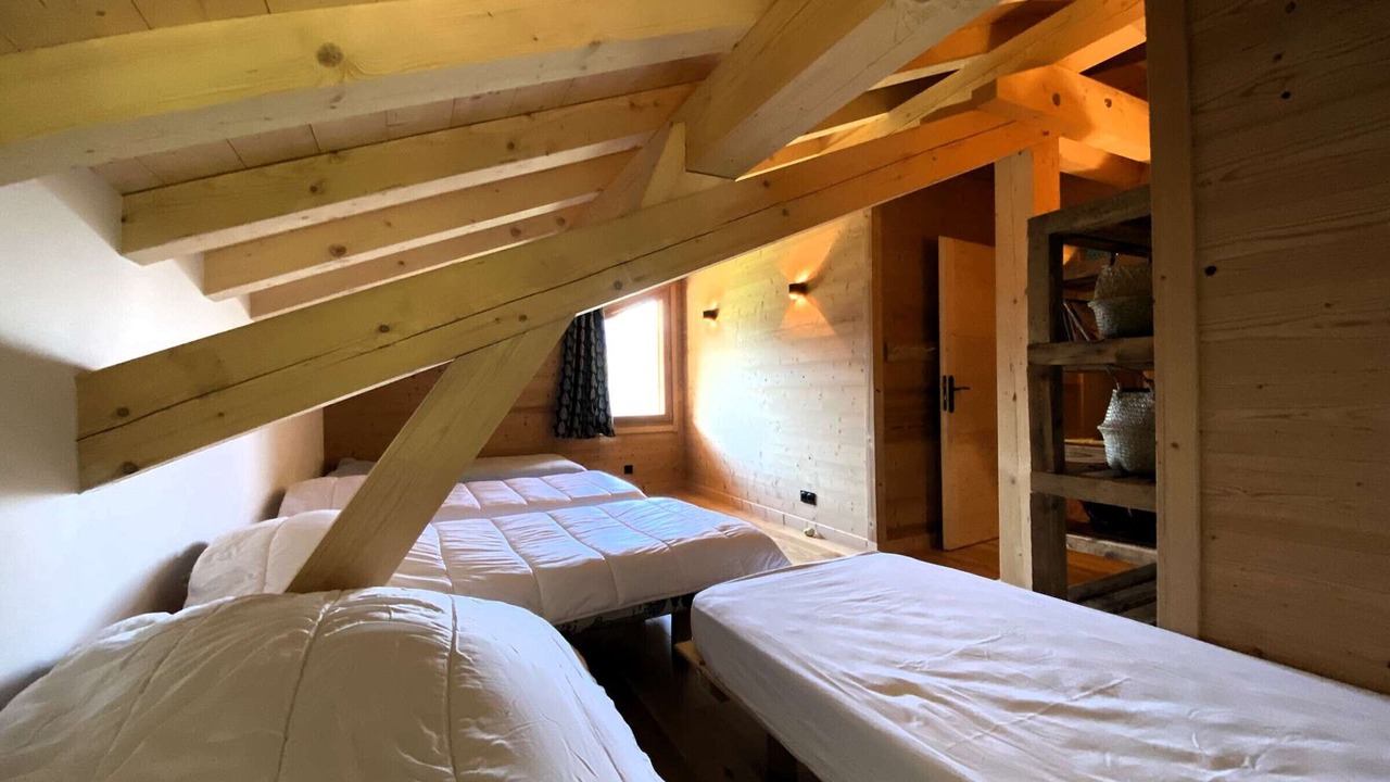 Photo of Others in Areches