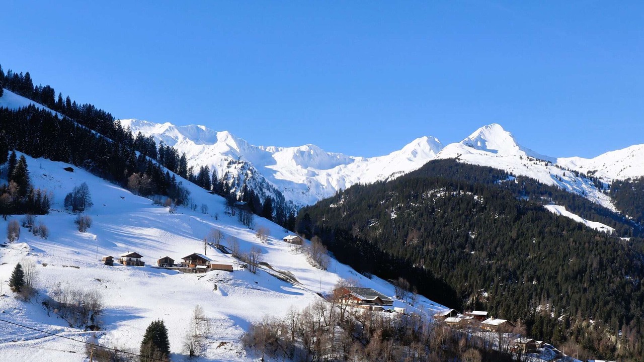 Photo of Others in Areches