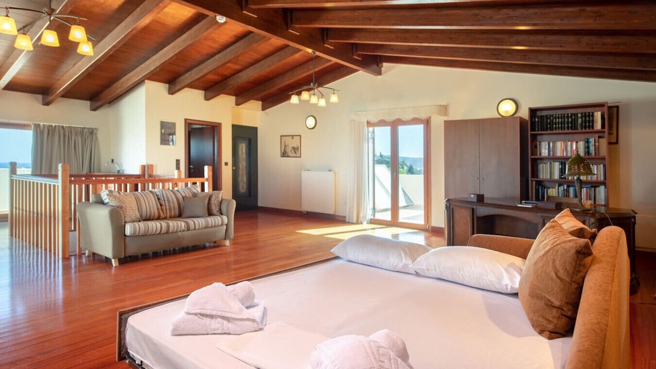 Photo of Bedroom in Viranepiskopi