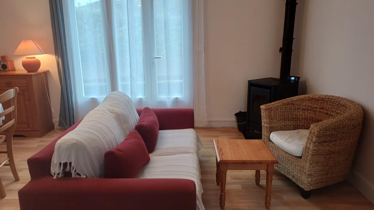 Photo of Livingroom in Jassat