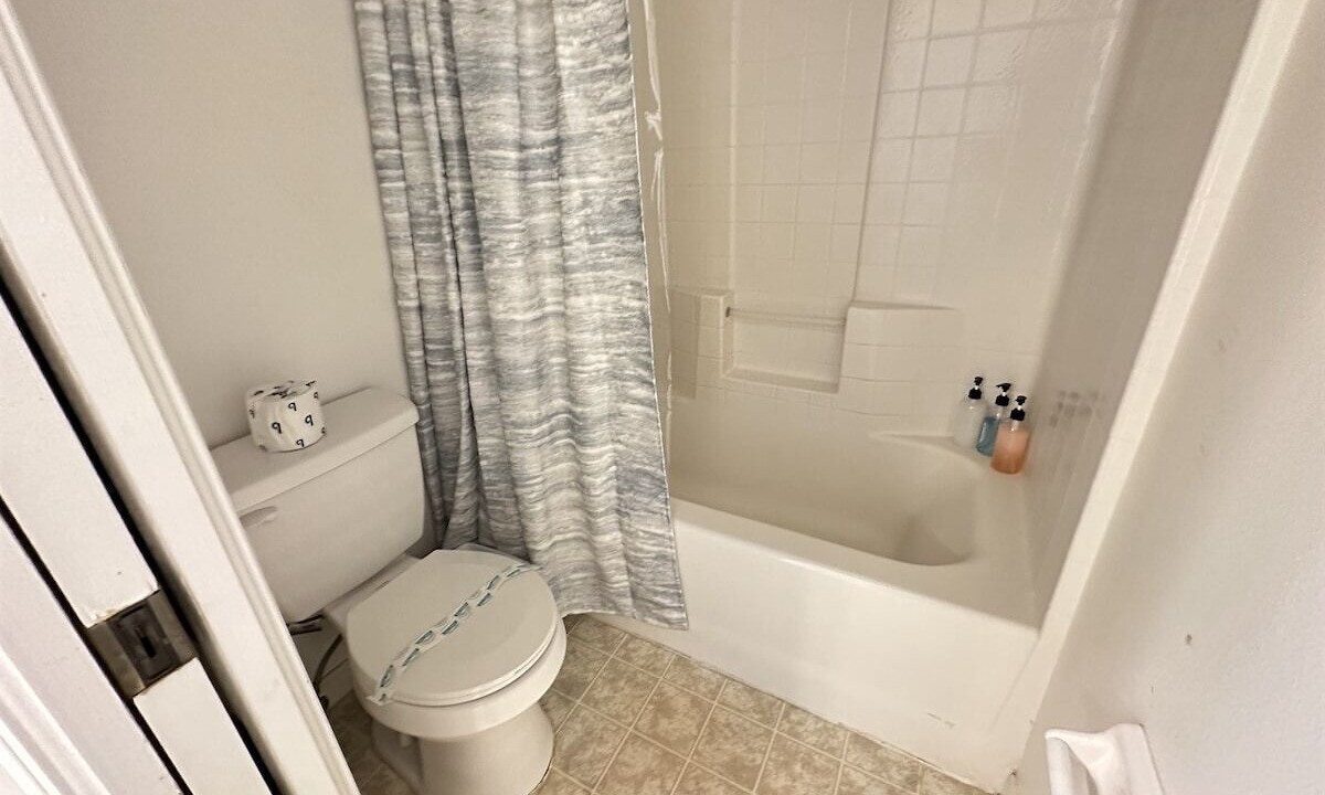 Photo of Bathroom in Sunset Ridge