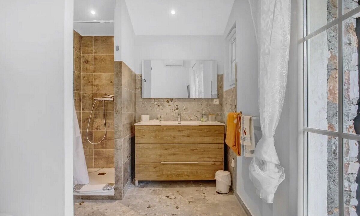 Photo of Bathroom in Taradeau