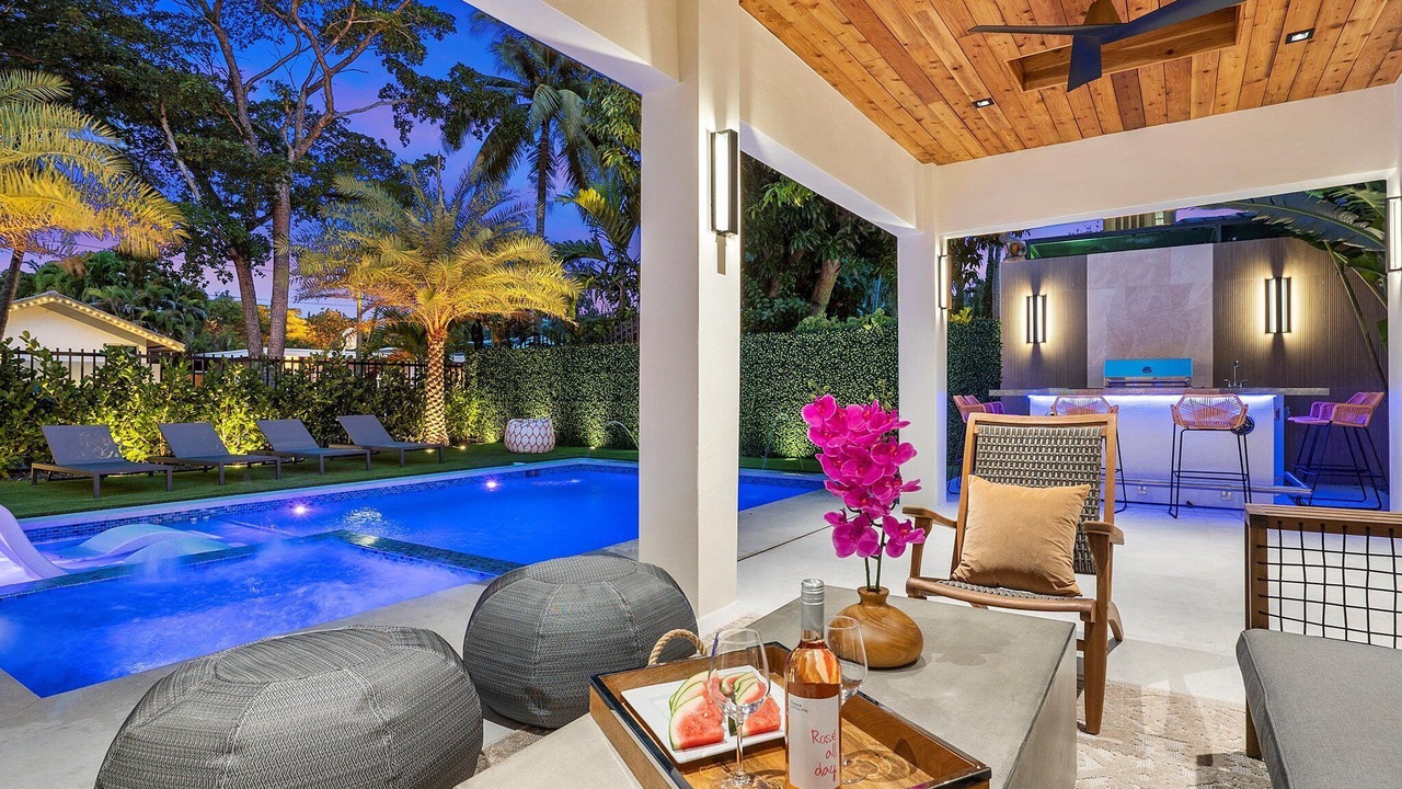Photo of Outdoor in Northeast Coconut Grove