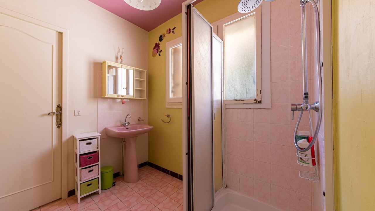Photo of Bathroom in Montmeyan