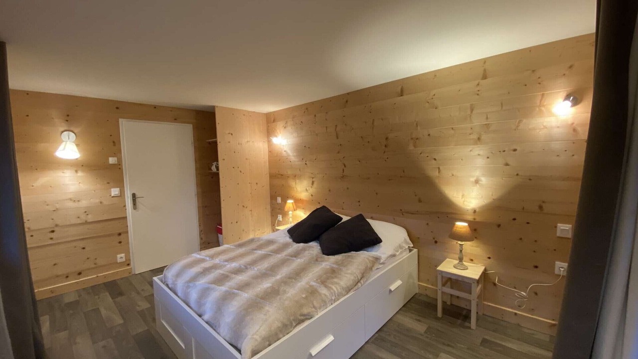 Photo of Bedroom in Areches