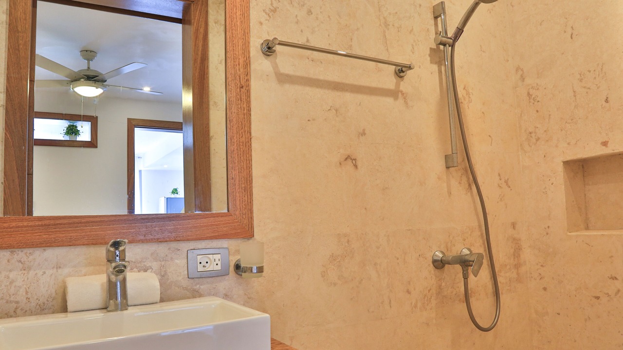Photo of Bathroom in El Callejon