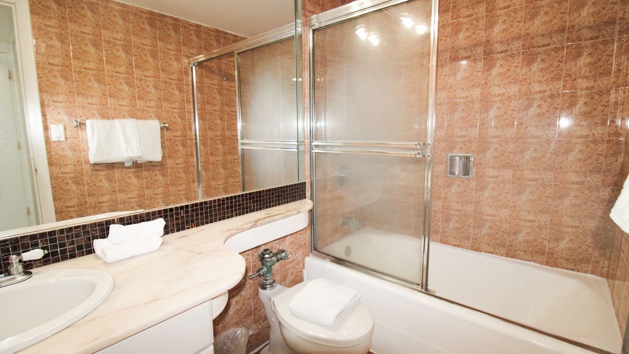 Photo of Bathroom in Mid Beach