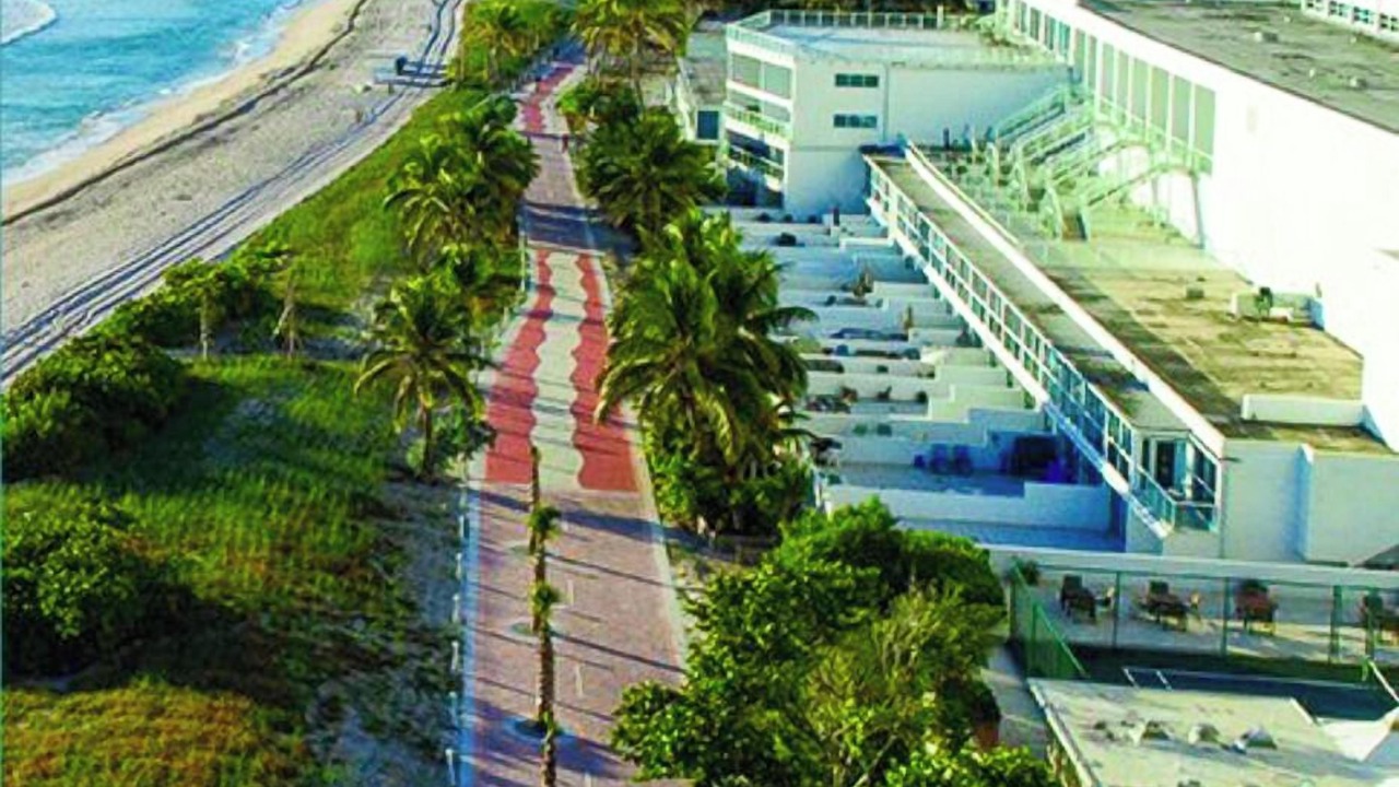 Photo of Others in Mid Beach