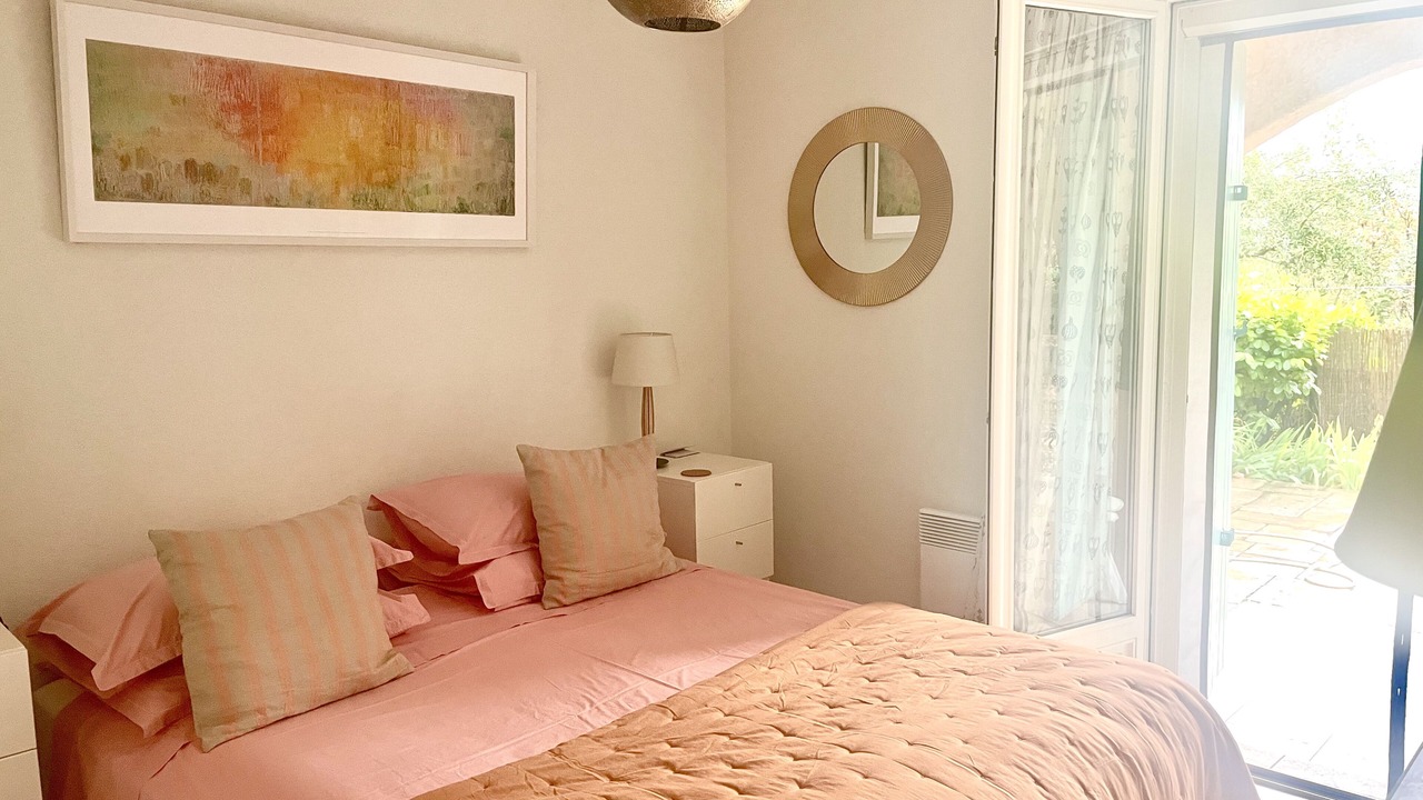 Photo of Bedroom in Villecroze