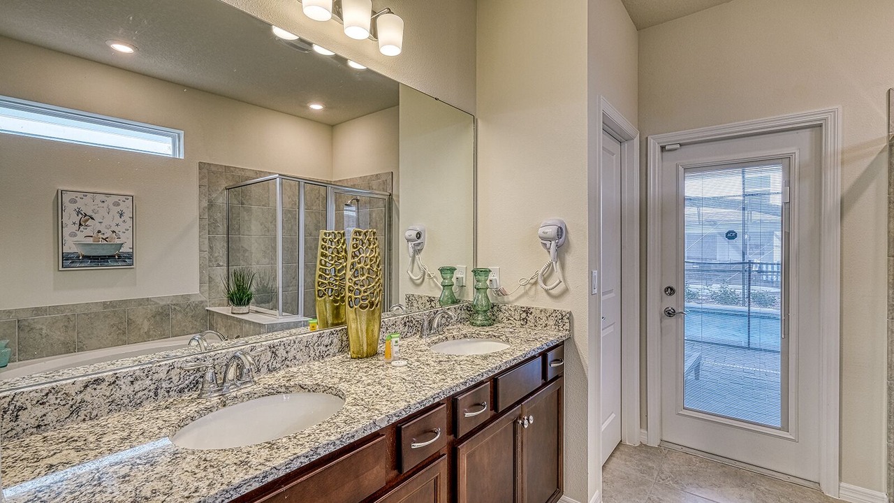 Photo of Bathroom in Davenport