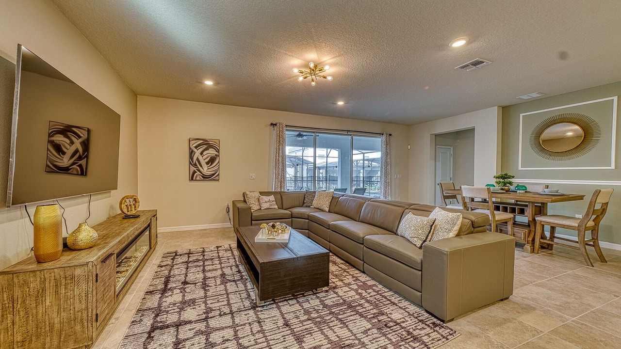 Photo of Livingroom in Davenport