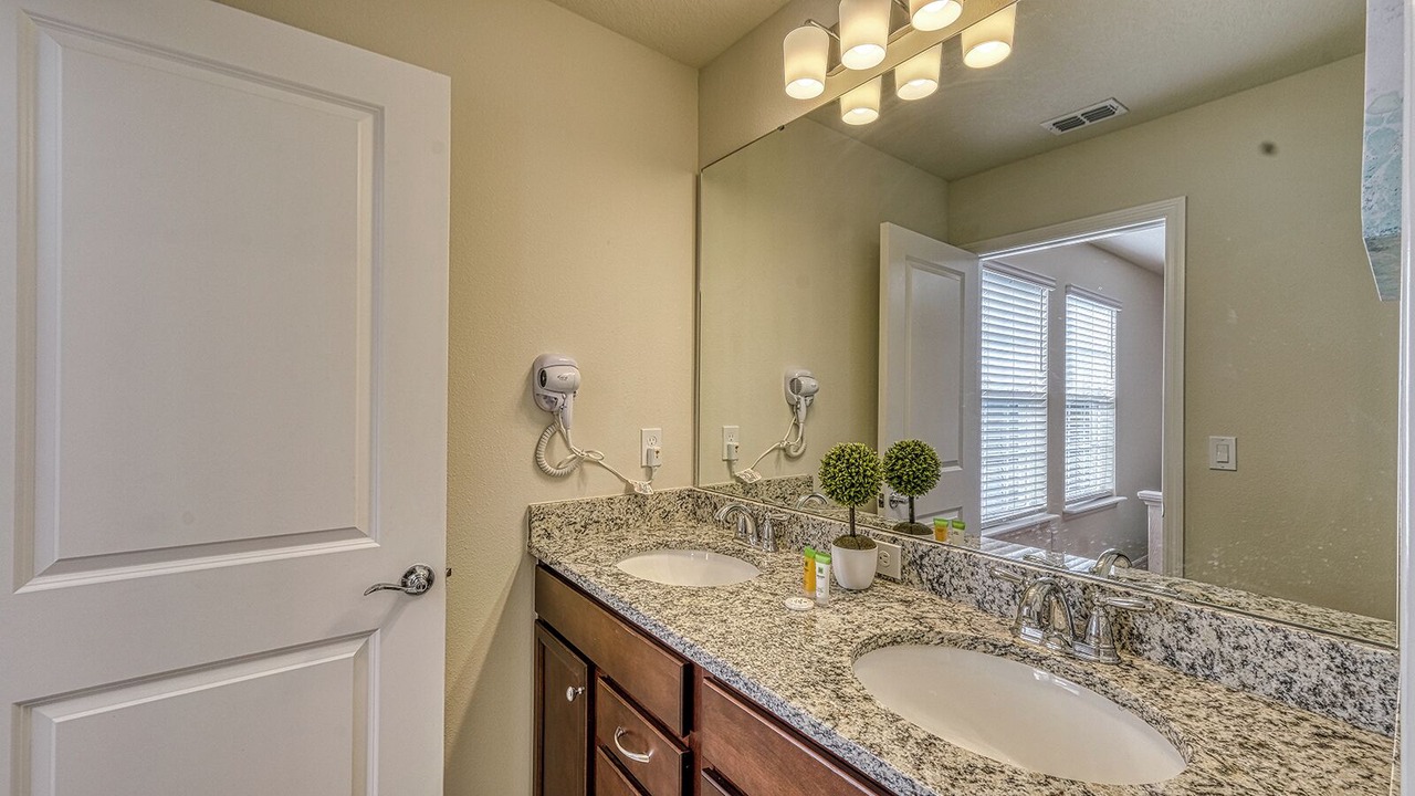 Photo of Bathroom in Davenport