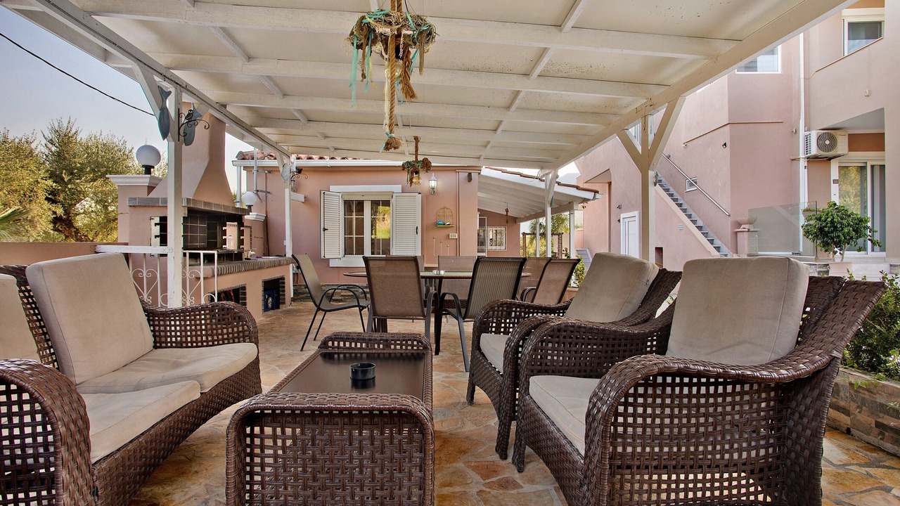 Photo of Outdoor in Alikanas