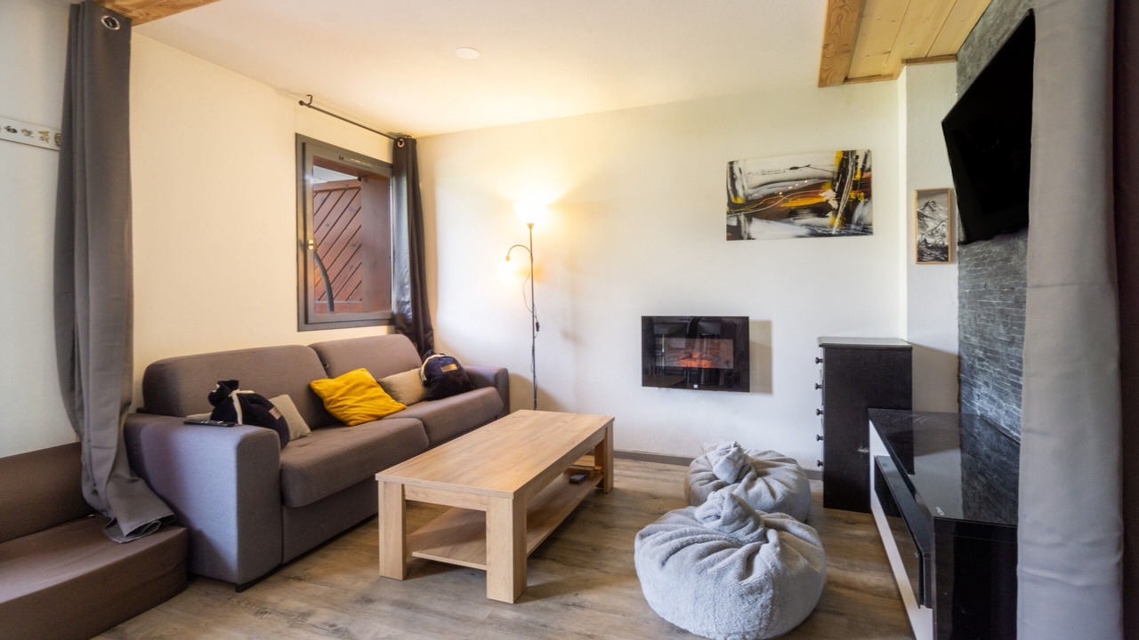Photo of Livingroom in Albiez-Montrond
