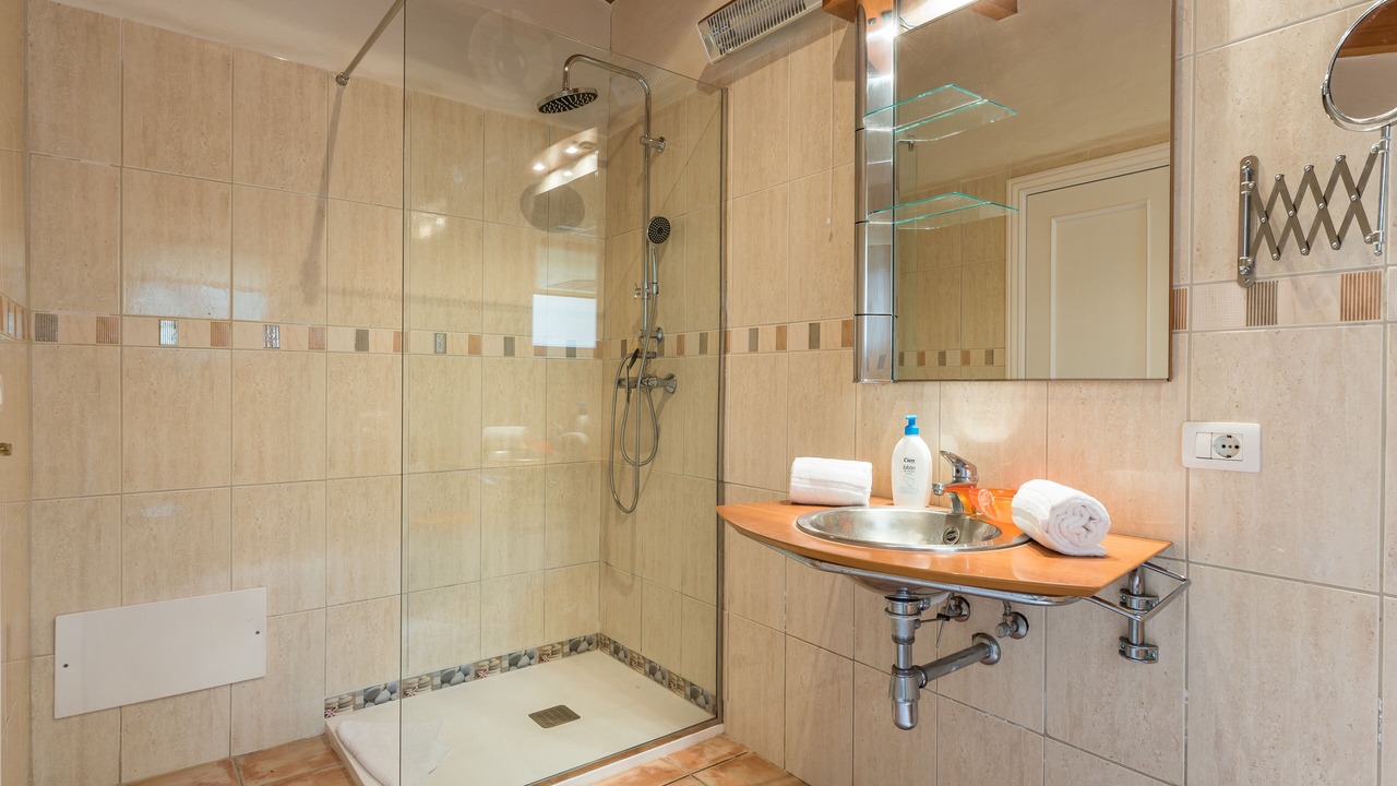 Photo of Bathroom in Chio