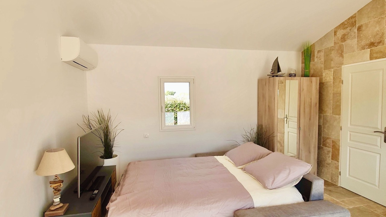 Photo of Bedroom in Tavernes