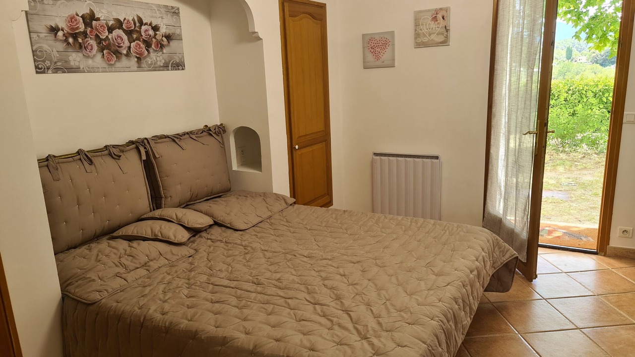 Photo of Bedroom in Carnoules